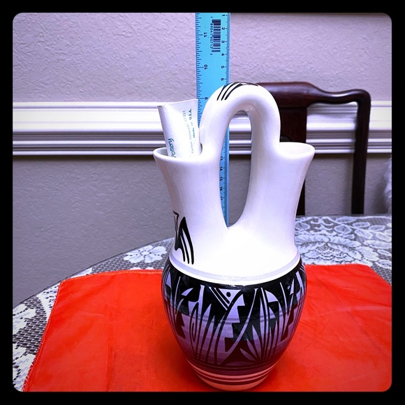 MESA VERDE POTTERY HAND PAINTED WEDDING VASE - Picture 1 of 6